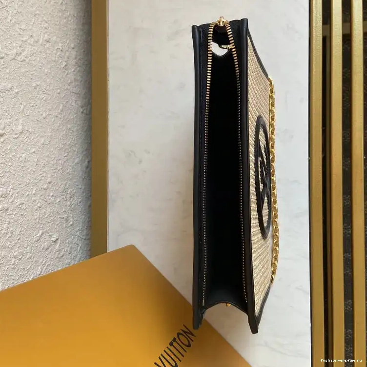 Fashionrepsfam ru LV 2209DJ0060 Bag 0701